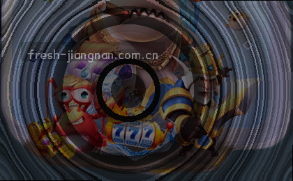 清晨阳光穿过树梢的森林小径